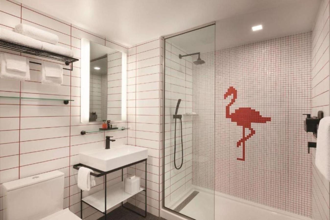 Hotel Radisson Red Miami Airport